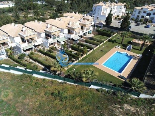 Townhouse in Albufeira e Olhos de Água, Albufeira Municipality