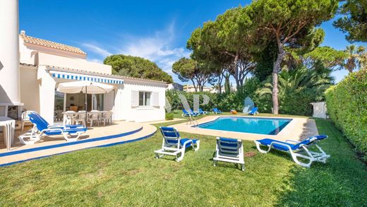 Villa in Vilamoura, Loulé