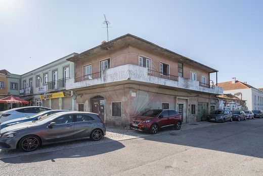 Kamienica w Moita, Distrito de Setúbal