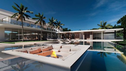 Частный Дом, Лола, Loulé