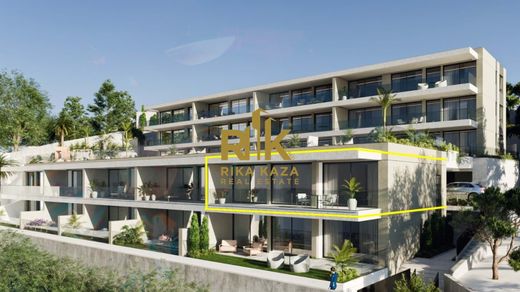 Apartment / Etagenwohnung in Funchal, Madeira