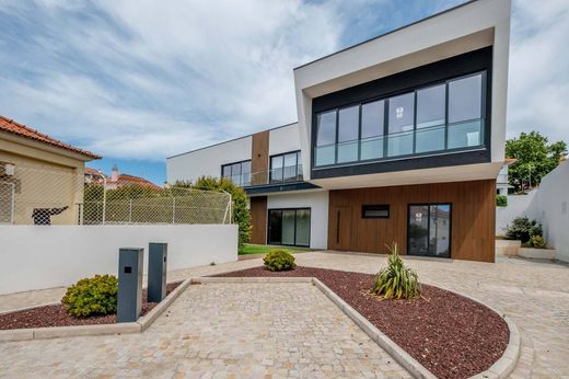 Вилла, Carcavelos e Parede, Cascais