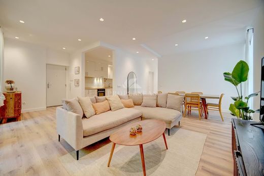 Piso / Apartamento en Alcântara, Almada