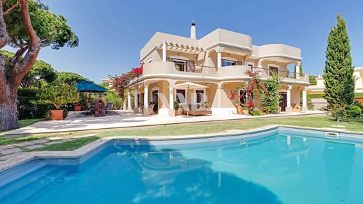 Villa in Vilamoura, Loulé