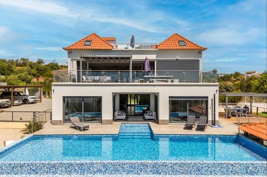 Villa in Moncarapacho e Fuzeta, Olhão