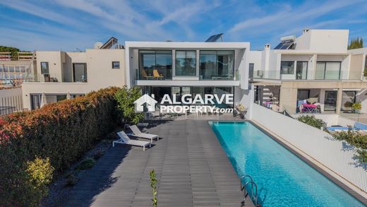 Villa in Vilamoura, Loulé