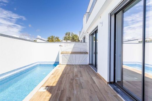 Villa a Moncarapacho e Fuzeta, Olhão