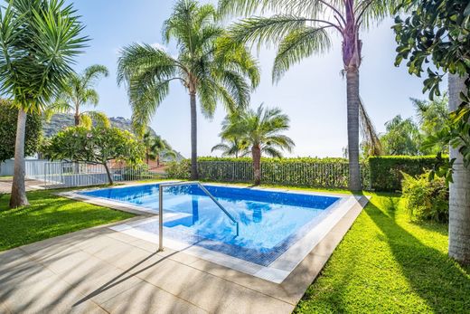 Villa in Calheta, Madeira