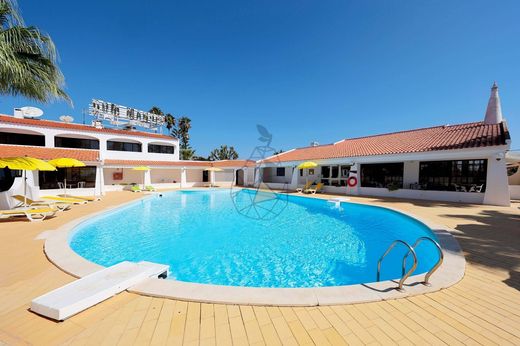 Albergo a Porches, Lagoa