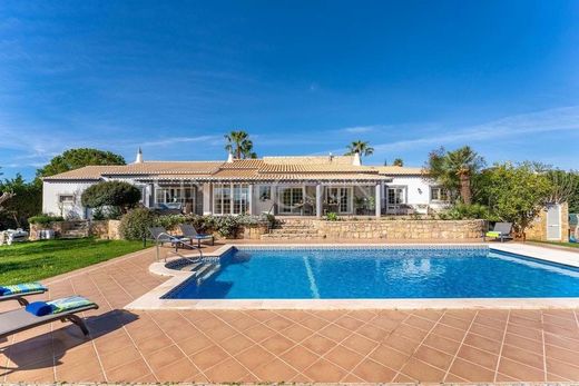 Vrijstaand huis in Lagoa e Carvoeiro, Lagoa