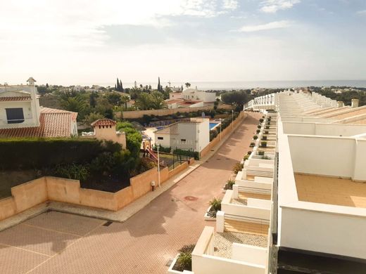 Casa di città a Albufeira e Olhos de Água, Albufeira