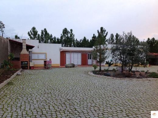 Landhaus / Bauernhof in Castelo Branco, Distrito de Castelo Branco