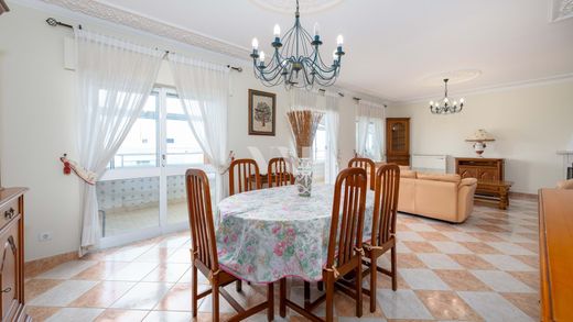 Appartamento a Quarteira, Loulé