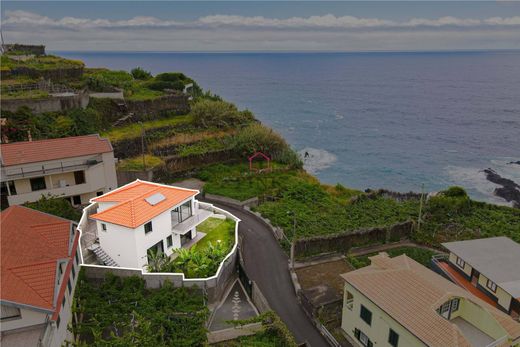 Villa in Porto Moniz, Madeira