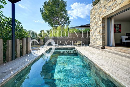 Luxury home in La Cadière-d'Azur, Var