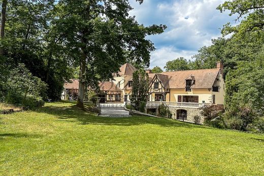 Luxury home in Poigny-la-Forêt, Yvelines