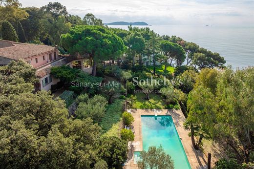 Luxury home in Carqueiranne, Var