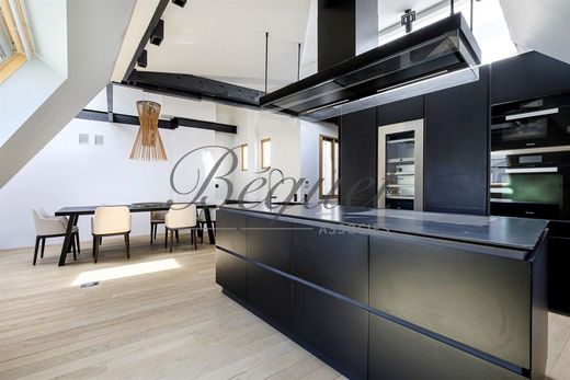 Appartement in Champs-Elysées, Madeleine, Triangle d’or, Paris