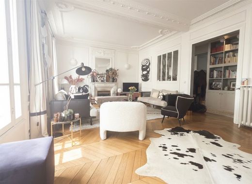 Apartment in Boulogne-Billancourt, Hauts-de-Seine