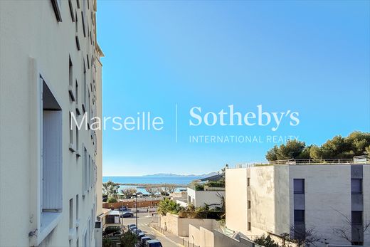 Apartment / Etagenwohnung in Marseille, Bouches-du-Rhône