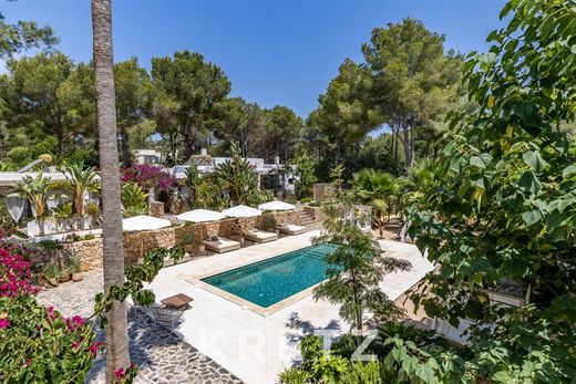 Cala Llonga, Illes Balearsの高級住宅