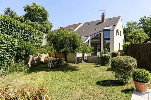 Luxury home in Meudon, Hauts-de-Seine