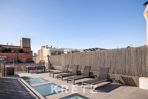 Apartment / Etagenwohnung in Barcelona, Provinz Barcelona