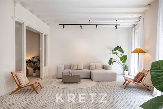 Apartment / Etagenwohnung in Barcelona, Provinz Barcelona