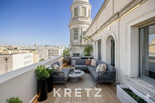 Apartment / Etagenwohnung in Barcelona, Provinz Barcelona