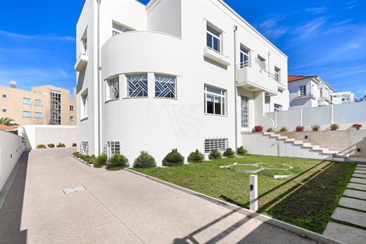 Semidetached House in Lordelo do Ouro, Porto