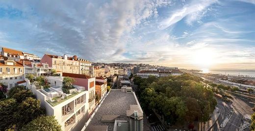 Apartment / Etagenwohnung in Estrela, Lisbon