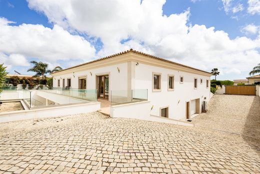 단독 저택 / Quelfes, Olhão