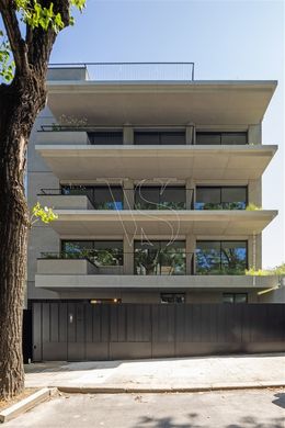 Apartment / Etagenwohnung in Aldoar, Porto