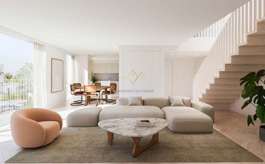 Apartment in Alcântara, Almada