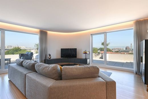 Apartment in Campanhã, Porto