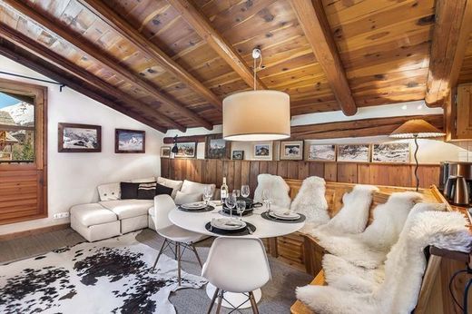 Apartment / Etagenwohnung in Val-d'Isère, Savoy