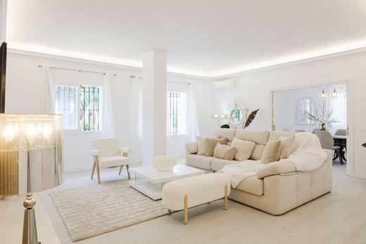 Piso / Apartamento en Puerto Banús, Málaga