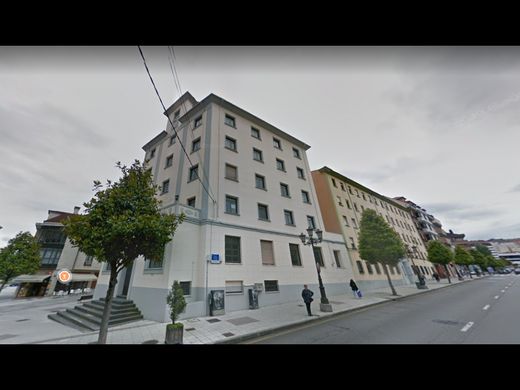 Edificio en Oviedo, Asturias