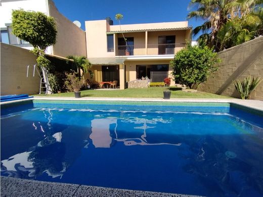 Luxury home in Lomas de Ahuatepec, Cuernavaca