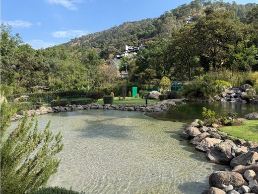 Complexes résidentiels à Valle de Bravo, Estado de México