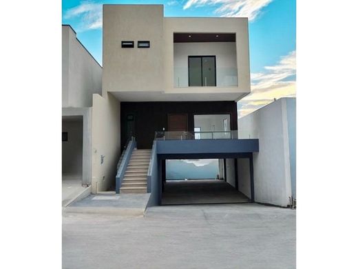 Luxury home in García, Nuevo León
