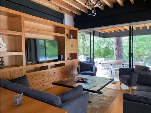 منزل ﻓﻲ Valle de Bravo, Estado de México