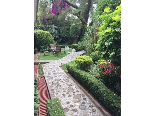 Ciudad López Mateos, Atizapán de Zaragozaの高級住宅