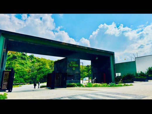 Участок, Huixquilucan, Estado de México