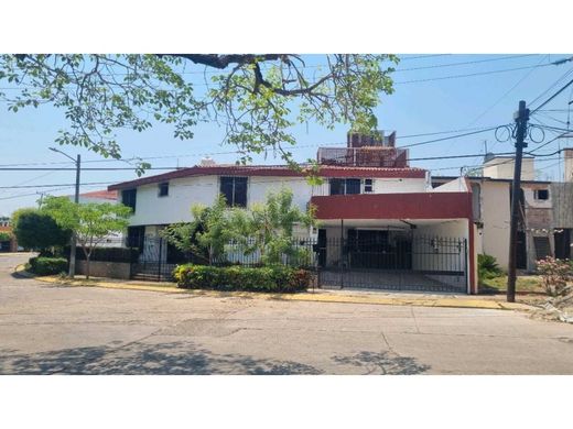 منزل ﻓﻲ Villahermosa, Centro