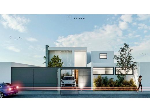 Casa di lusso a Valle de Cuernavaca, Morelos