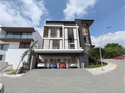 Luxury home in Monterrey, Nuevo León