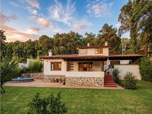 Luxury home in Valle de Bravo, Estado de México