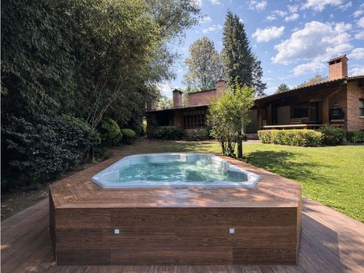 Luxury home in Valle de Bravo, Estado de México