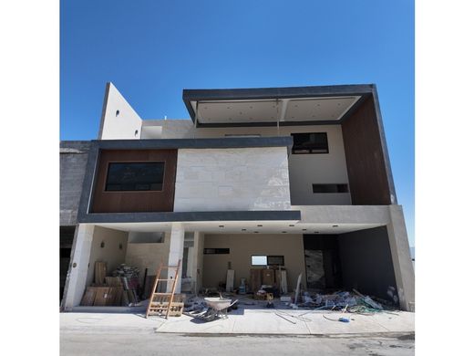 Luksusowy dom w García, Nuevo León